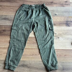 Abercrombie & Fitch Sage Green Cargo Joggers